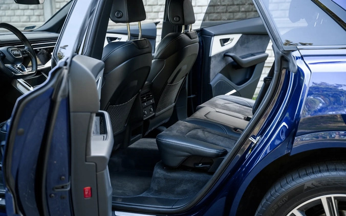 Audi SQ8 cena 375000 przebieg: 76000, rok produkcji 2019 z Wieruszów małe 352